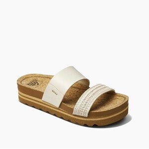 Reef Cushion Vista High in Vintage White (size 8)